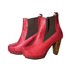 John Fluvog  Faiths Certitude Red Ladies Leather Boots Size 9 Platform Wood Heel